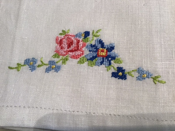 3 cross-stitch linen guest towels